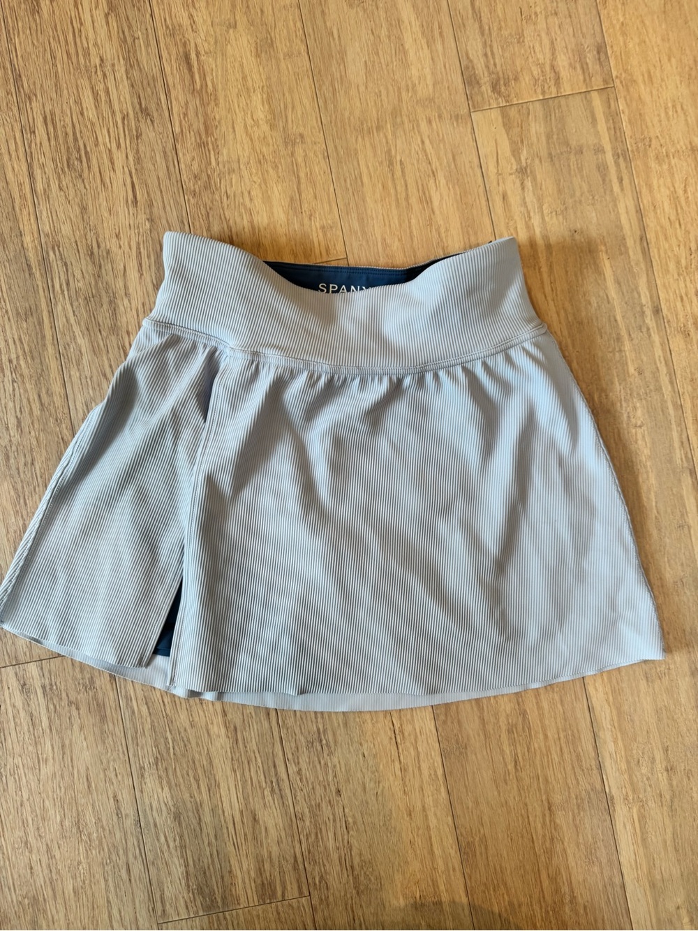 SPANX Gray Ribbed Athletic Skirt with Built-In Shorts